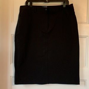 Isaac Mizrahi Career A-line form fit Black Skirt by Size 16